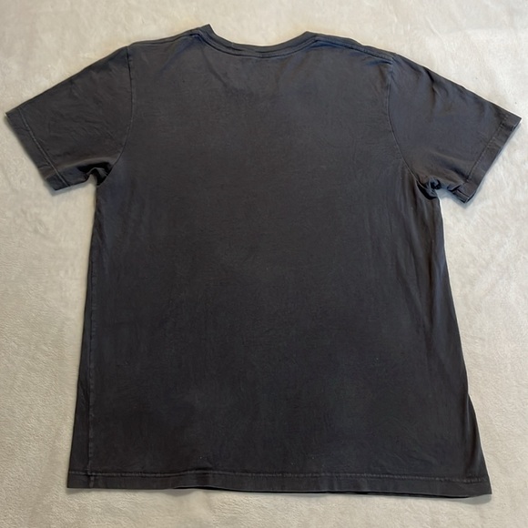 Men’s Gray Short Sleeve Tee – Size M – Simple & Casual Everyday Fit - Picture 2 of 2